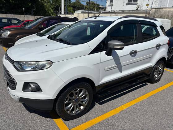 FORD ECOSPORT 1.6 FREESTYLE 16V FLEX 4P MANUAL FORD ECOSPORT 1.6 FREESTYLE 16V FLEX 4P MANUAL